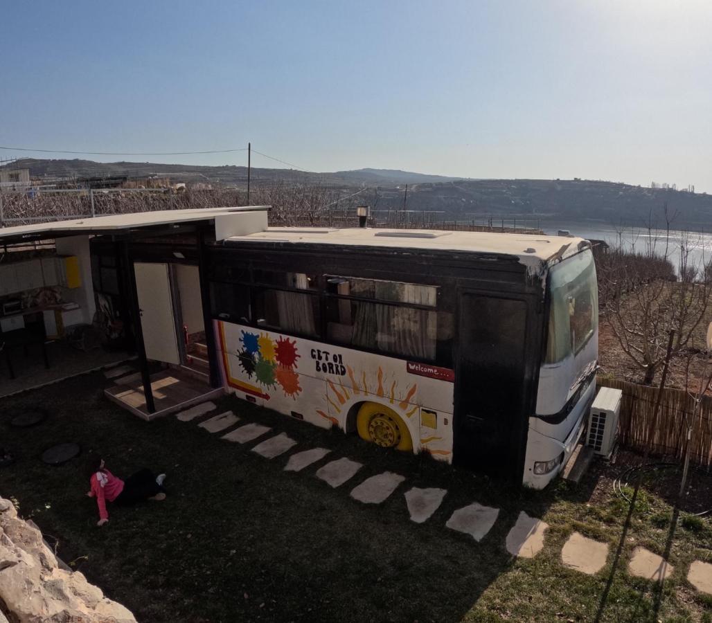 The Bus Apartment Majdal Shams Ngoại thất bức ảnh
