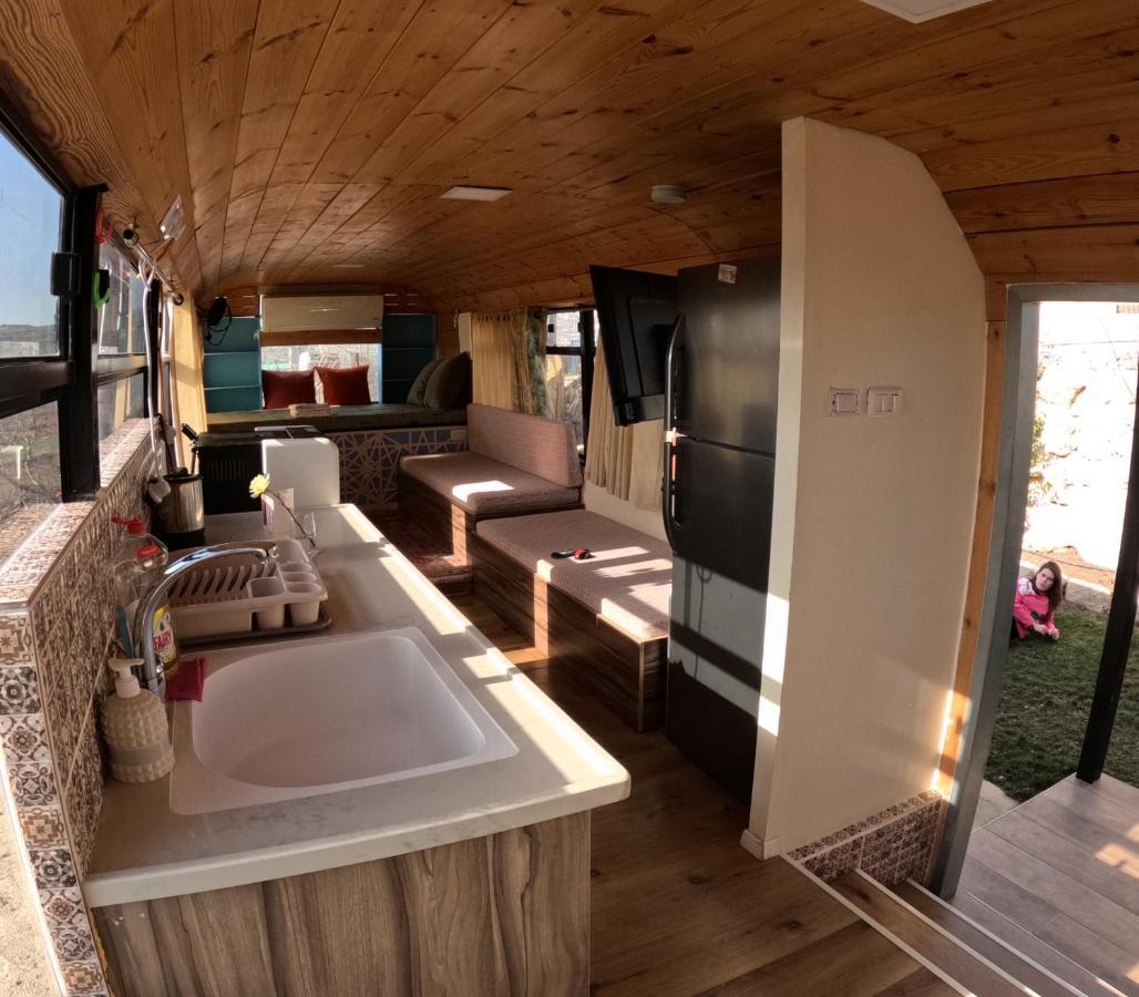 The Bus Apartment Majdal Shams Ngoại thất bức ảnh