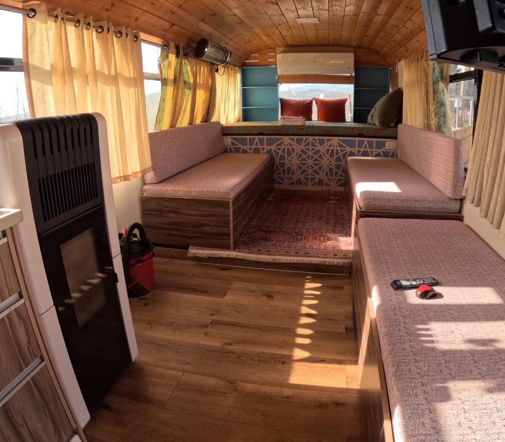 The Bus Apartment Majdal Shams Ngoại thất bức ảnh